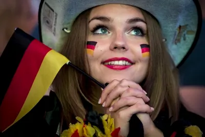 девушка Германии флага стоковое фото. изображение насчитывающей перемещение  - 11115072