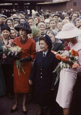 Dior meets Khrushchev - French Fashion goes to Moscow 1959 - Glamour Daze