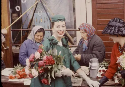 Почему знаменитая фотоссесия моделей Диора в Москве 1959 года была  глумлением над СССР | Культур-трегер | Дзен