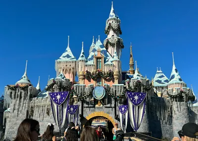 Disneyland usa hi-res stock photography and images - Alamy