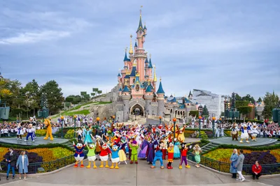 One Trip, Every Disney Park in the World - Destinos Ahora