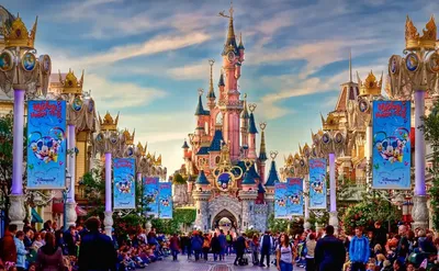 В Disneyland Paris приехало в два раза больше российских туристов |  Ассоциация Туроператоров