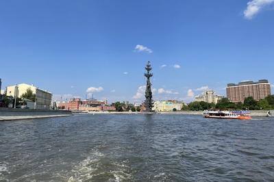 Интересная Москва on Instagram: \"Доброе утро, Москва! Фото: @zodyakuz  ______ Наш хэштег — #for_moscow, ставьте его под своими фото. Мы всегда  рады вашим снимкам.\"