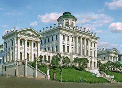 ДОМ ПАШКОВА - САМОЕ ИЗЯЩНОЕ ЗДАНИЕ МОСКВЫ. ☝️Знаете ли Вы, что именно с дома  Пашкова более 150 лет назад началась история Российской… | Instagram