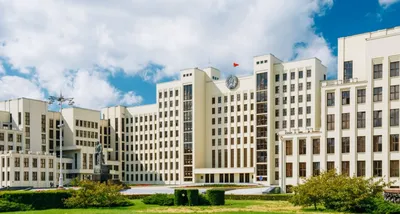 Ого! Посмотрите, каким мог быть Дом правительства в Минске - CityDog.io