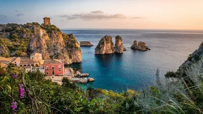 Картинки по запросу архитектура италия цветные дома | Italy tours, Cinque  terre, Landscape wallpaper