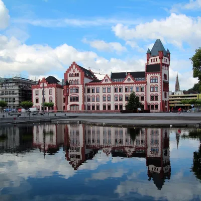 Городская ратуша в Дортмунде, Германии Редакционное Стоковое Фото -  изображение насчитывающей дортмунд, зала: 130631773