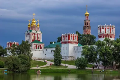 Экскурсия по Московскому Кремлю и Красной площади – «Незабываемая Москва»