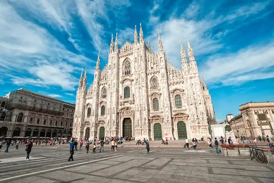 Фото достопримечательностей Милана, отзыв об отеле и воде, транспорт и  экускурсии, шопинг, фото виды площадь и собора Дуомо