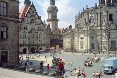 Дрезден от крыши, Дрезден, Германия Стоковое Фото - изображение  насчитывающей низко, взорвать: 34113860