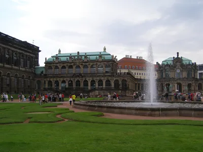 Дрезден, Германия на Эльбе стоковое фото. изображение насчитывающей немецко  - 111483878