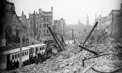 Бомбардировка Дрездена: почему в СССР её называли военным преступлением -  Рамблер/новости
