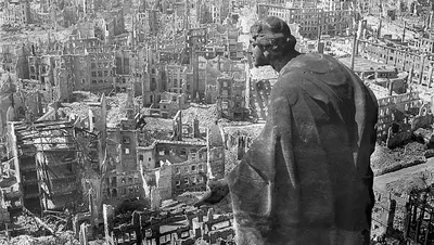 Фотоархив: как отстраивали Дрезден после Второй мировой – bit.ua Медіа про  життя і технології в ньому