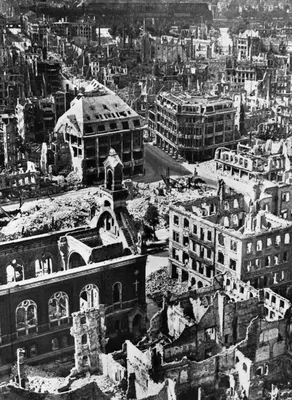 Город, воспользовавшийся своим шансом дважды: как отстраивали Дрезден после  Второй мировой войны | Новости Эспрессо