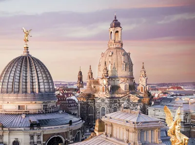 Панорамный Вид На Древний Город Дрезден Зимой Германия — стоковые  фотографии и другие картинки Адвент - iStock