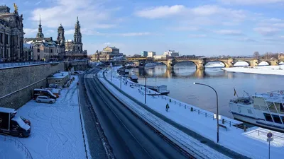 Старый Город Дрезден Зимой — стоковые фотографии и другие картинки Дрезден  - Германия - Дрезден - Германия, Зима, Снег - iStock