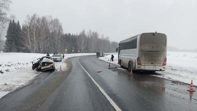 На трассе Пермь — Екатеринбург в ДТП с грузовиком погибли двое мужчин |  03.04.2023 | Пермь - БезФормата