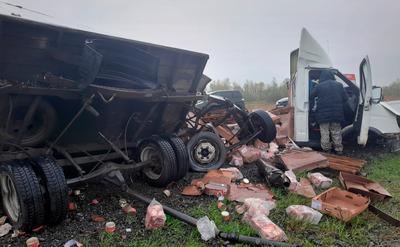 Три человека погибли в ДТП с грузовиком в Красноярском крае