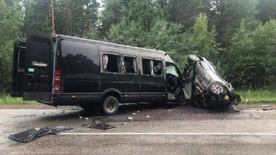 Страшное ДТП в Красноярском крае произошло из-за... лопнувшего колеса -  KP.RU