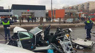 Мотоциклиста госпитализировали после ДТП с такси на юго-западе Москвы //  Новости НТВ