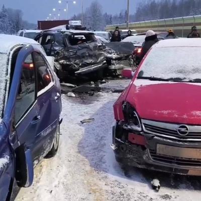 ДТП в Москве снижаются. Мнение таксиста, почему это происходит?! | Дмитрий  Вложин | Дзен