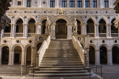 Дворец дожей или палаццо Дукале, Венеция, Италия Это знаменитый  достопримечательность Венеции Стоковое Изображение - изображение  насчитывающей известно, дож: 166742447