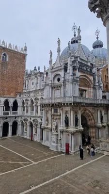 Дворец дожей в Венеции — подробная информация с фото