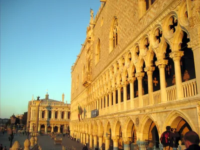 Дворец дожей в венеции италия знаменитая достопримечательность венеции |  Премиум Фото