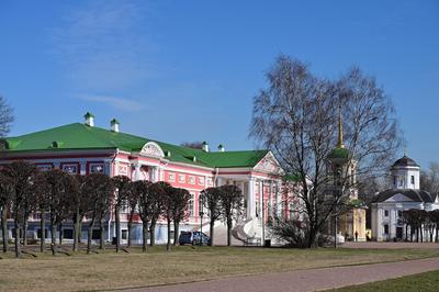 Петровский путевой дворец