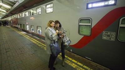 С сегодняшнего дня начал курсировать новый двухэтажный поезд повышенной  комфортности «Москва – Адлер» | Пикабу