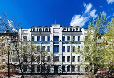 Двухуровневая студия для четверых, Инженерная улица, 7 — в аренду  посуточно. «Цветной Петербург»