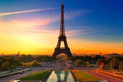 В Париже снова открыли для туристов Эйфелеву башню – будут действовать  ограничения