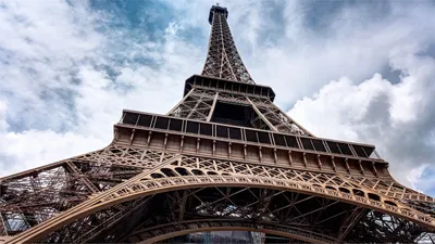 Энергетический кризис в Европе погрузит Эйфелеву башню во тьму | РБК Life