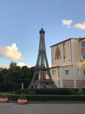 Эйфелева башня в аренду для фотозоны в Киеве