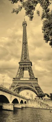 Эйфелева Башня В Париже На Фоне Реки Сены Ретро Обработка — стоковые  фотографии и другие картинки Архитектура - iStock