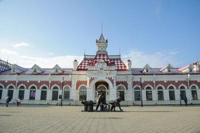 Железнодорожный вокзал в Екатеринбурге ждет масштабная реконструкция - KP.RU
