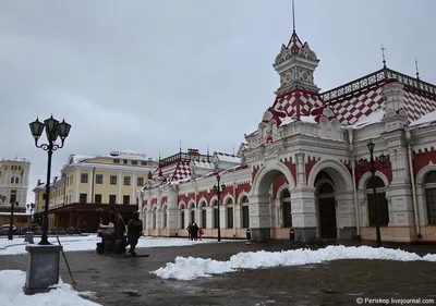 Файл:Екатеринбург, старый вокзал 2.jpg — Википедия
