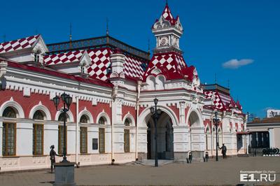 Реклама на ЖД вокзалах и электричках