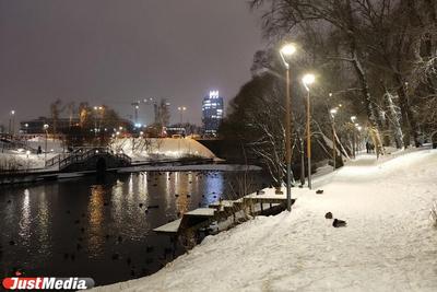 ЕКАТЕРИНБУРГ. ЗИМОЙ ПОРАДОВАЛ, КРАСОТА. А ЁЛОЧКА ВАМ НРАВИТСЯ.  YEKATERINBURG city, RUSSIA. 4K - YouTube