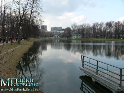 Москва, Екатерининский парк - «Яблони в цвету, весны творенье(с). Небольшой  ухоженный парк, который привлекает огромное количество любителей  фотосессий. » | отзывы