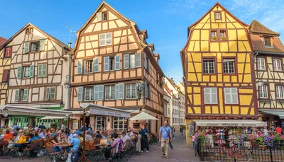 Страсбург, Эльзас, Франция - Capitale De Noel Редакционное Фото -  изображение насчитывающей назначение, готско: 109320791