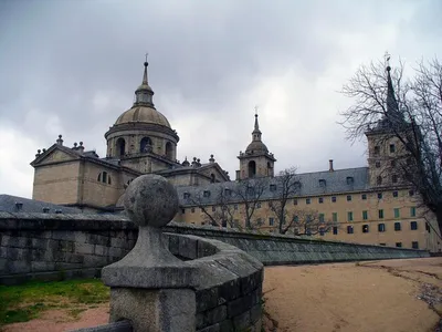 Экскурсия Дворец-монастырь Эскориал и Долина Павших в Мадриде - цена €240