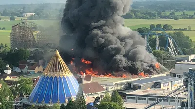 В самом большом парке развлечений Германии сгорел аттракцион – DW –  27.05.2018