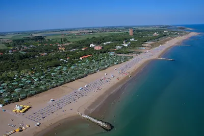 File:Lido di Jesolo, Metropolitan City of Venice, Italy - panoramio  (39).jpg - Wikipedia