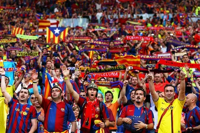 Фанатки \"Барселоны\" отметили чемпионство клуба откровенными фотосессиями |  Спортивный портал Vesti.kz