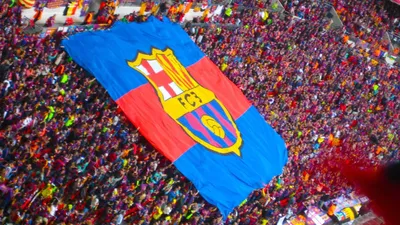 Фанаты Барселоны запускали фейерверки у отеля, в котором разместились  игроки ПСЖ | ФК Барселона - FC Barçelona | Дзен