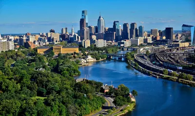 Philadelphia City - Филадельфия (Philadelphia) – это один из самых старых  городов США, спроектированный и построенный масонами в штате Пенсильвания.  Несмотря на то, что сегодня он является одним из крупнейших в стране,