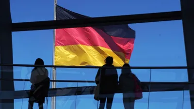 Флаг Германии и флаг Франции Иллюстрация штока - иллюстрации насчитывающей  республика, сотрудничество: 78335059