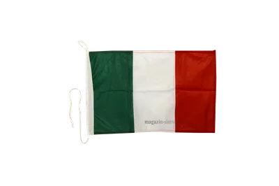 Флаг Италии — стоковые фотографии и другие картинки Итальянский флаг -  Итальянский флаг, Италия, Флаг - iStock
