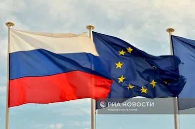 Франция и Россия должны сотрудничать для безопасности, заявил внук де Голля  - РИА Новости, 14.06.2022